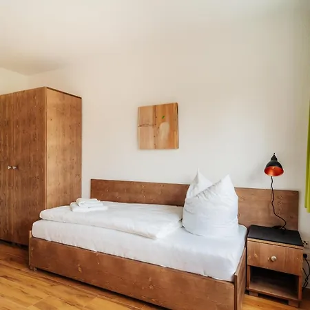 Bodeapartment 1-4 *
