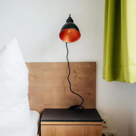 Bodeapartment 1-4 * Elend